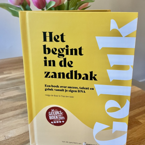 Het geluksboek Het begint in de zandbak