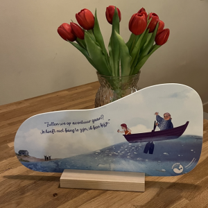 Illustratie Met oma over de oceaan – forex met houten standaard