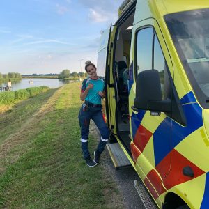 Julia Beldman ambulancechauffeur