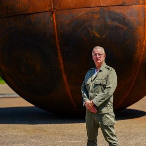 Ronald A. Westerhuis, kunstenaar in de zandbak